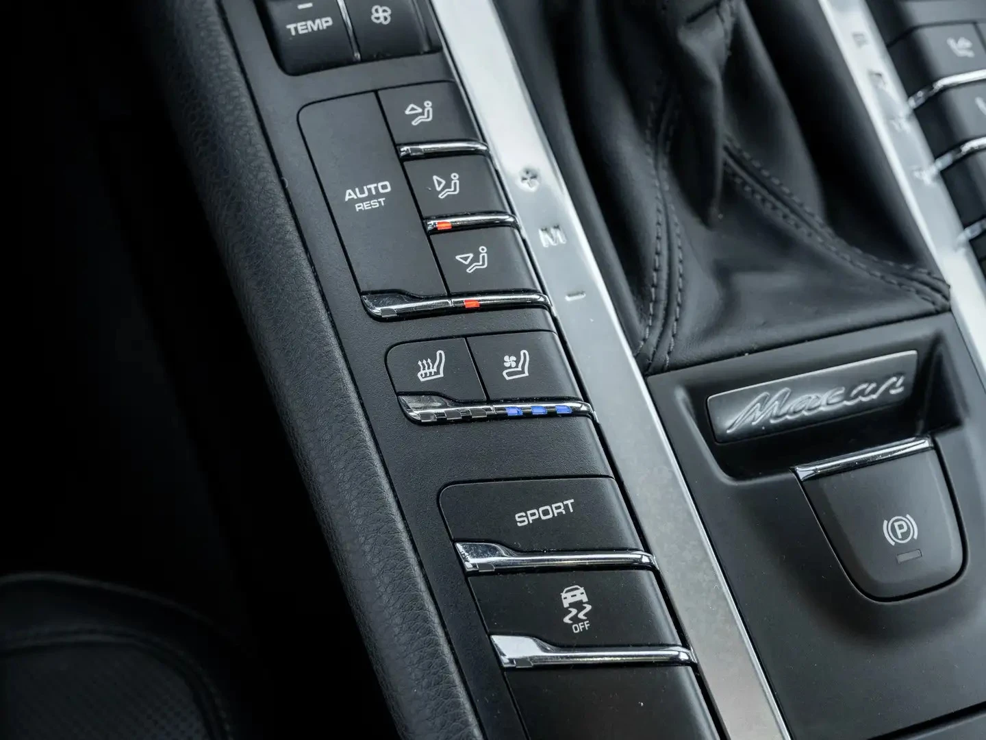 Porsche Macan S* PREMIUM* AWD* PANO* ОБДУХ, снимка 9 - Автомобили и джипове - 55468387