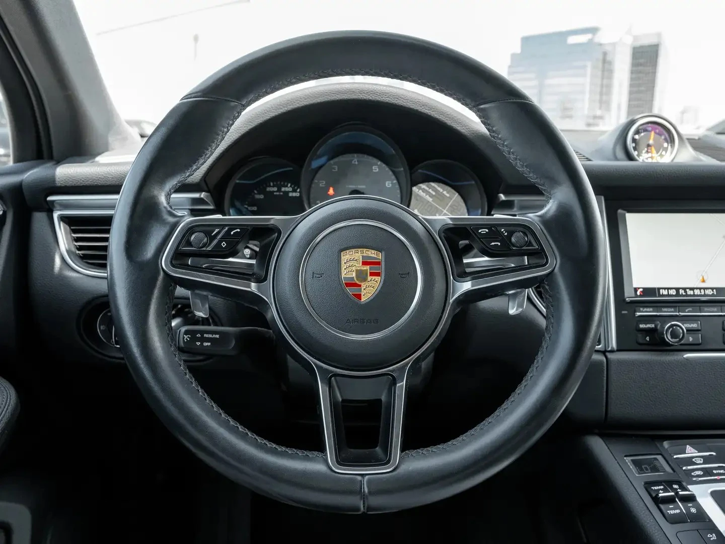 Porsche Macan S* PREMIUM* AWD* PANO* ОБДУХ, снимка 6 - Автомобили и джипове - 55468387