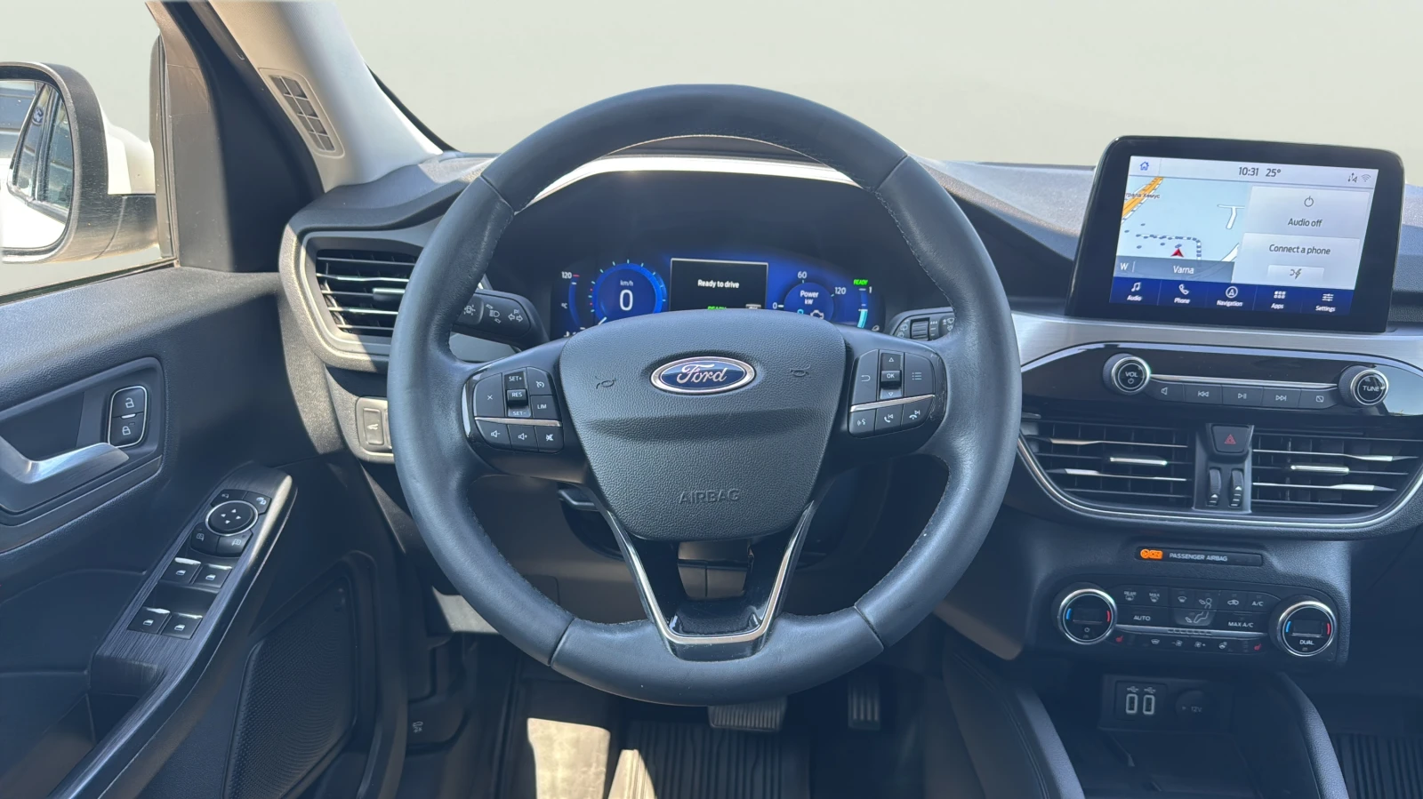 Ford Kuga 2.5 FHEV, снимка 10 - Автомобили и джипове - 55480906