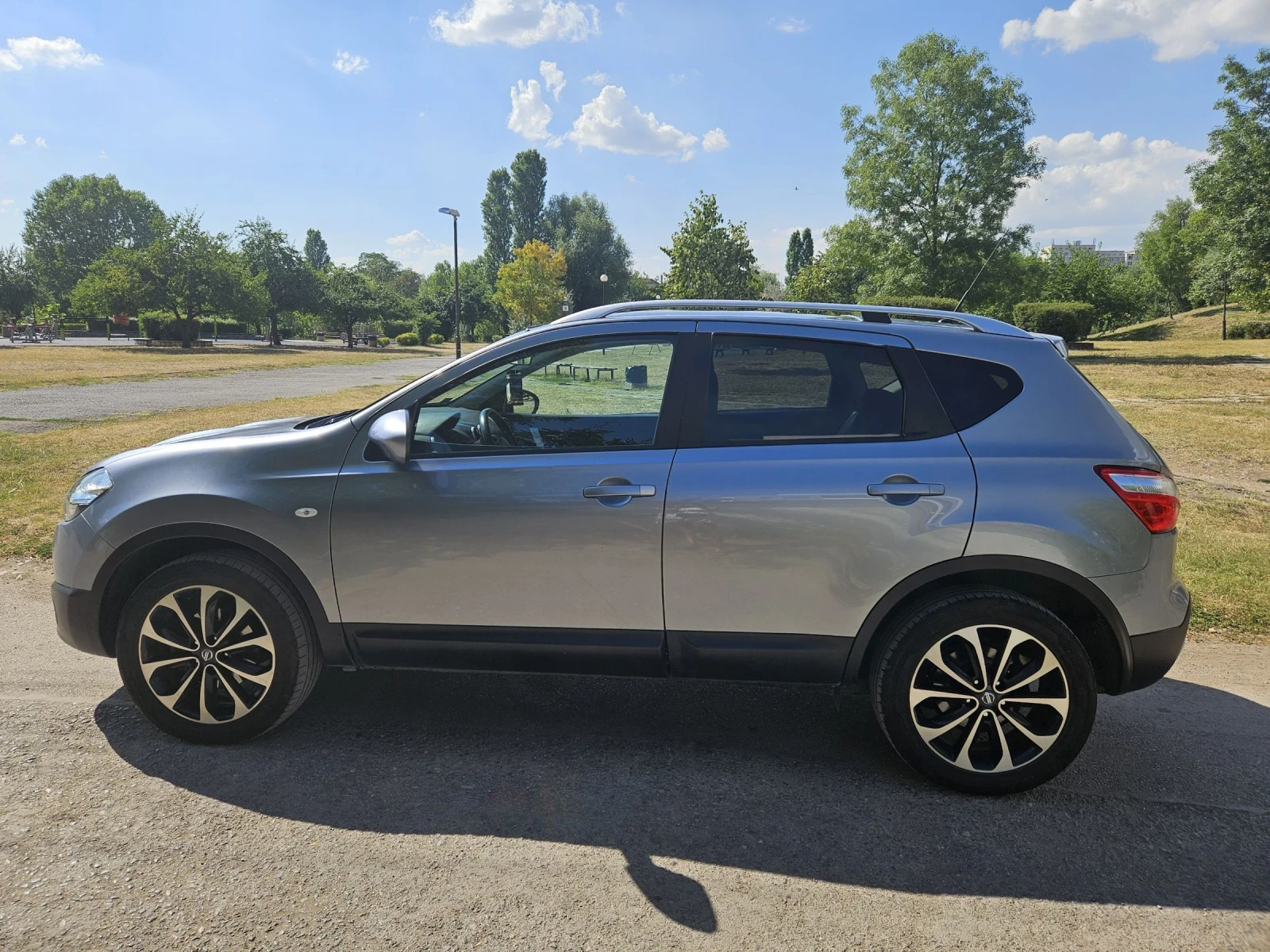 Nissan Qashqai, снимка 6 - Автомобили и джипове - 55619310