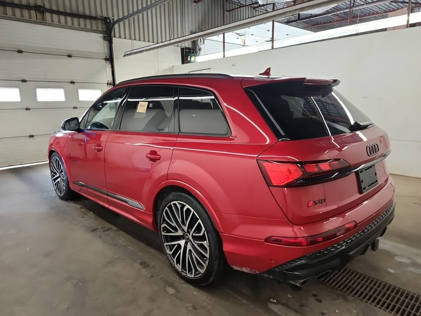 Audi SQ7 4.0 TFSI QUATTRO / МАТРИКС / 360 / ДИСТРОНИК / 2КЛ, снимка 4 - Автомобили и джипове - 55846935