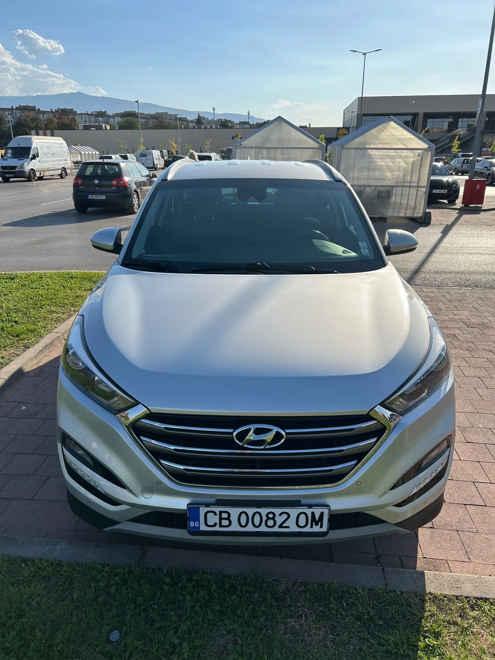 Hyundai Tucson, снимка 5 - Автомобили и джипове - 55987431