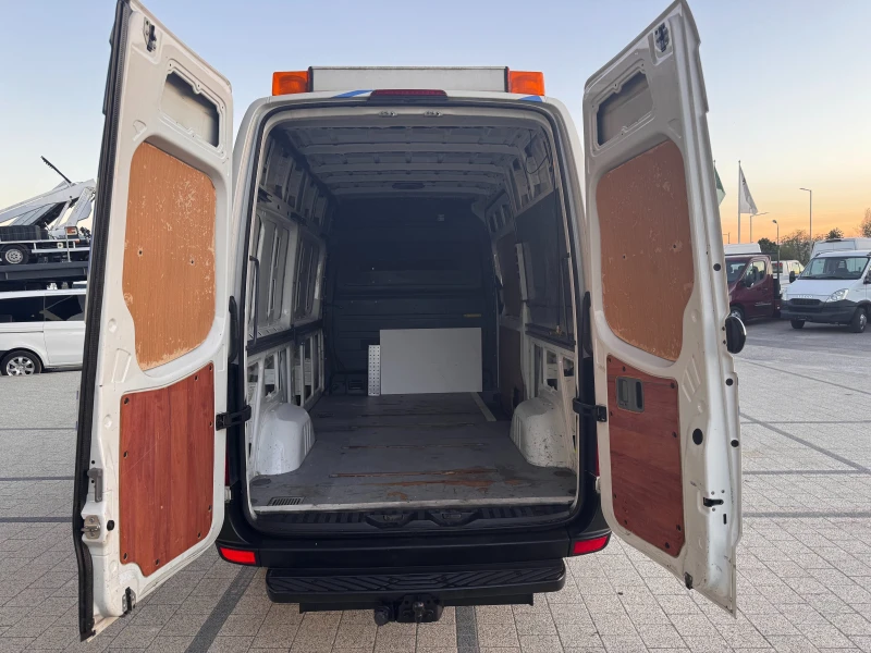 VW Crafter 2.0TDI 163к.с. Клима L2H2, снимка 17 - Бусове и автобуси - 47674139