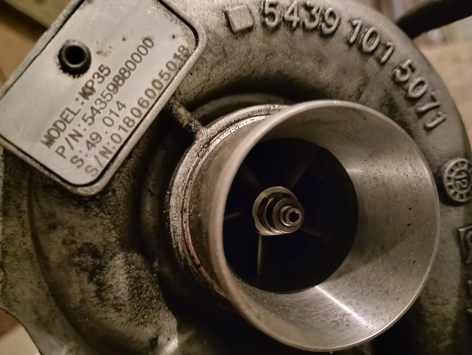 Продавам турбокомпресор за Дачия Логан 1.5 ДЦИ