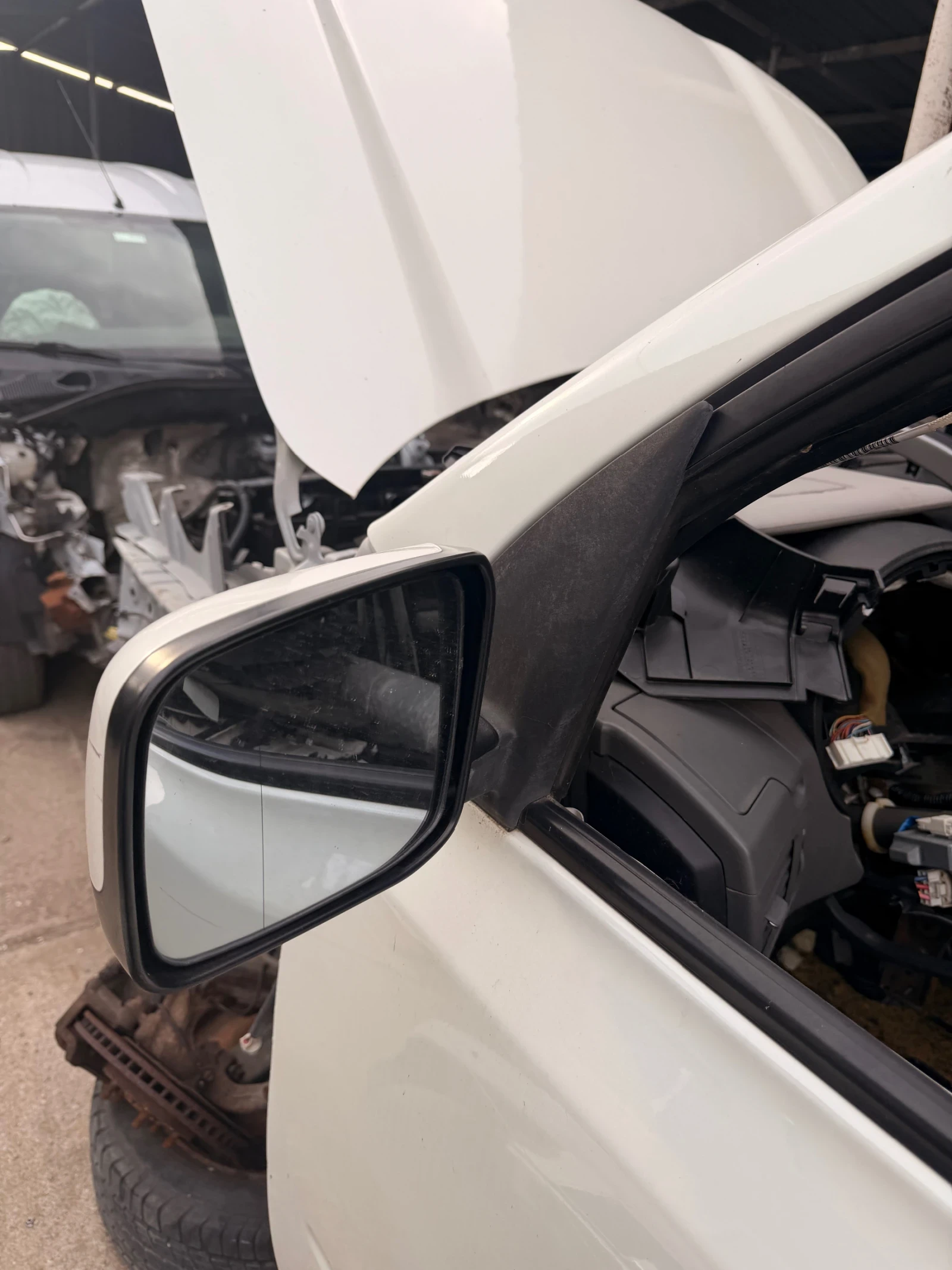 Ляво огледало с ел. прибиране  NISSAN X-TRAIL T31 