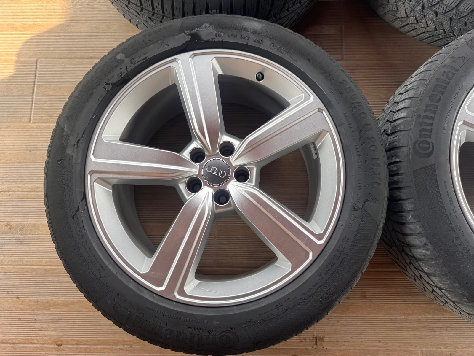 ���� � ������ 255/55R20 �� Audi E-Tron | Mobile.bg � ����������� 2
