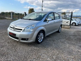 Toyota Corolla verso 2.2 D4D, снимка 3