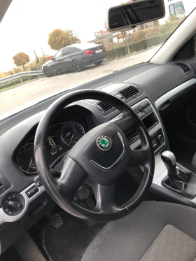 Skoda Octavia 1.8TFSI 4x4* НОВ ВНОС ШВЕЙЦАРИЯ СЕРВИЗНА КНИЖКА*  , снимка 9