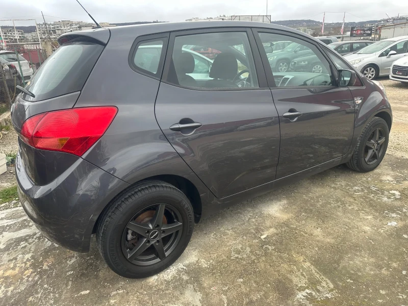 Kia Venga 1.4 i, снимка 4 - Автомобили и джипове - 48043315