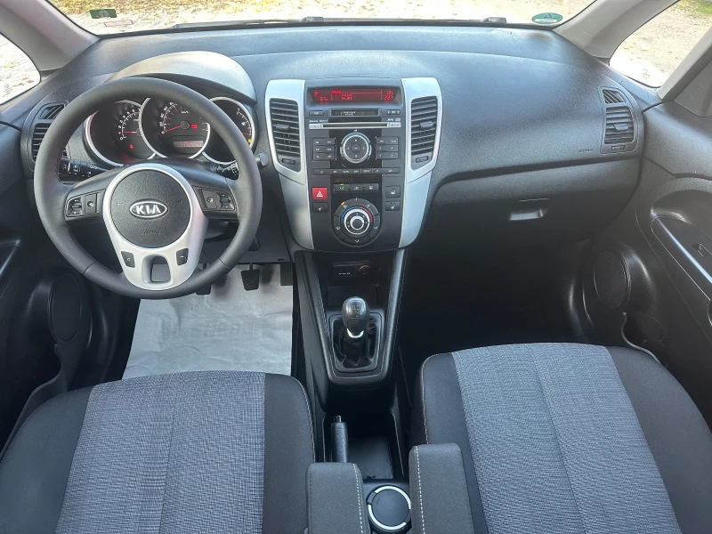 Kia Venga 1.4 i, снимка 9 - Автомобили и джипове - 48043315