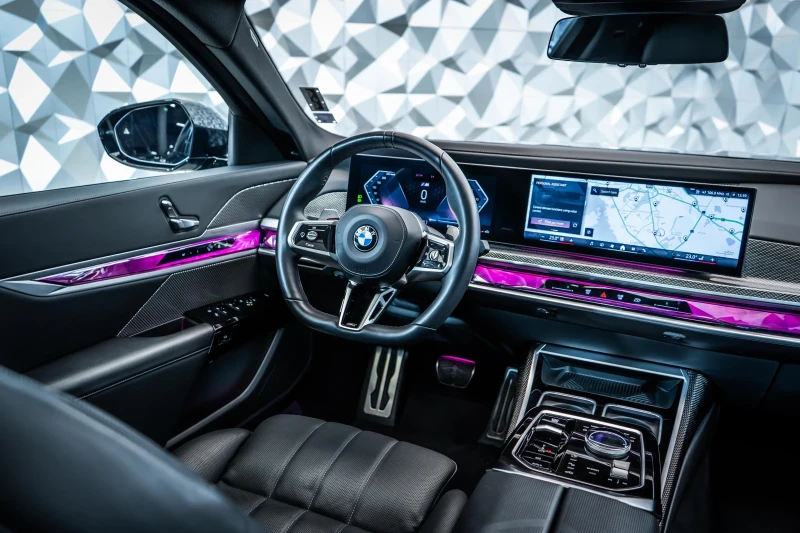 BMW 740  d Msport* Pano* Bowers & Wilkins, снимка 10 - Автомобили и джипове - 48226838