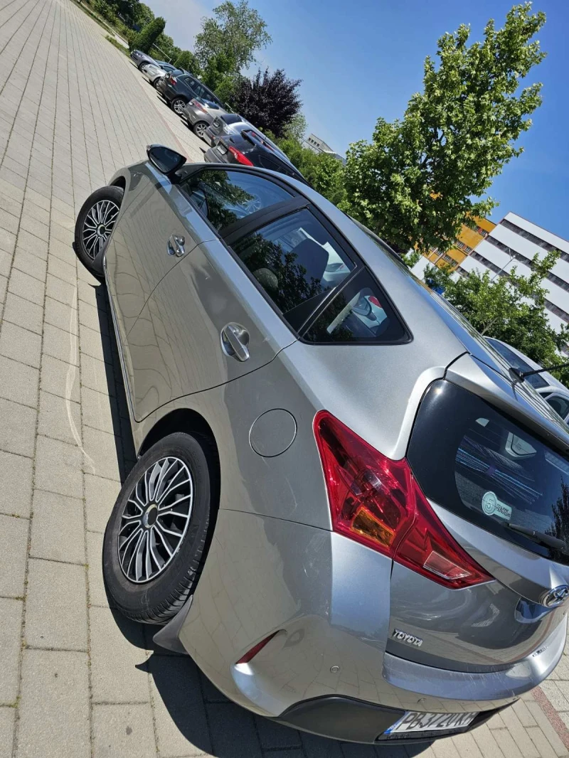 Toyota Auris, снимка 2 - Автомобили и джипове - 48337895