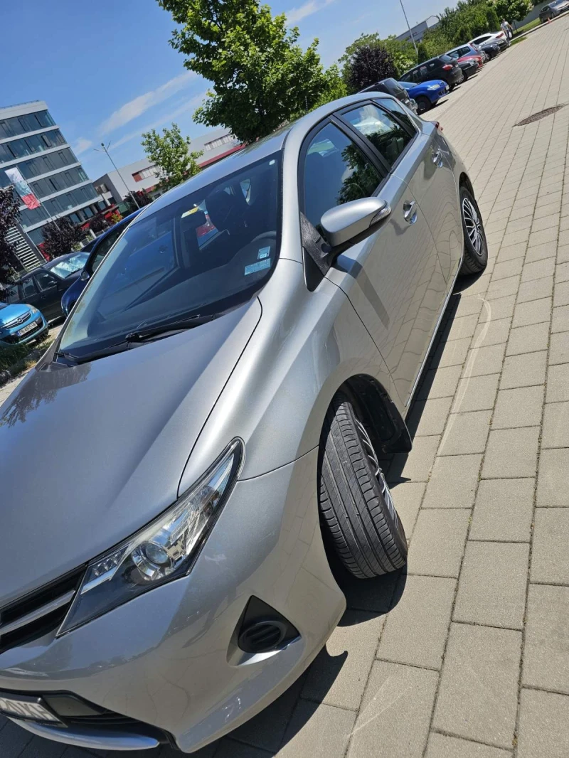 Toyota Auris, снимка 3 - Автомобили и джипове - 48337895