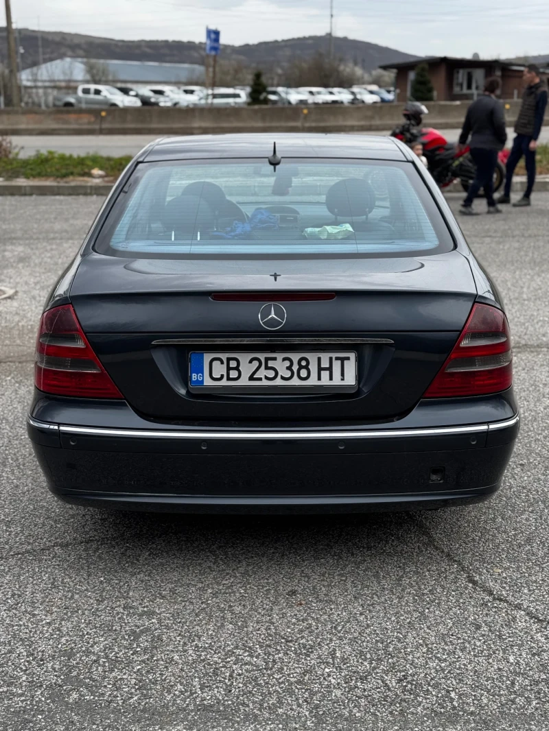 Mercedes-Benz E 270, снимка 2 - Автомобили и джипове - 49458569