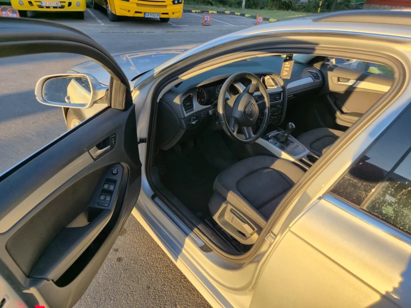Audi A4 1.8 TFSI, снимка 8 - Автомобили и джипове - 52023534