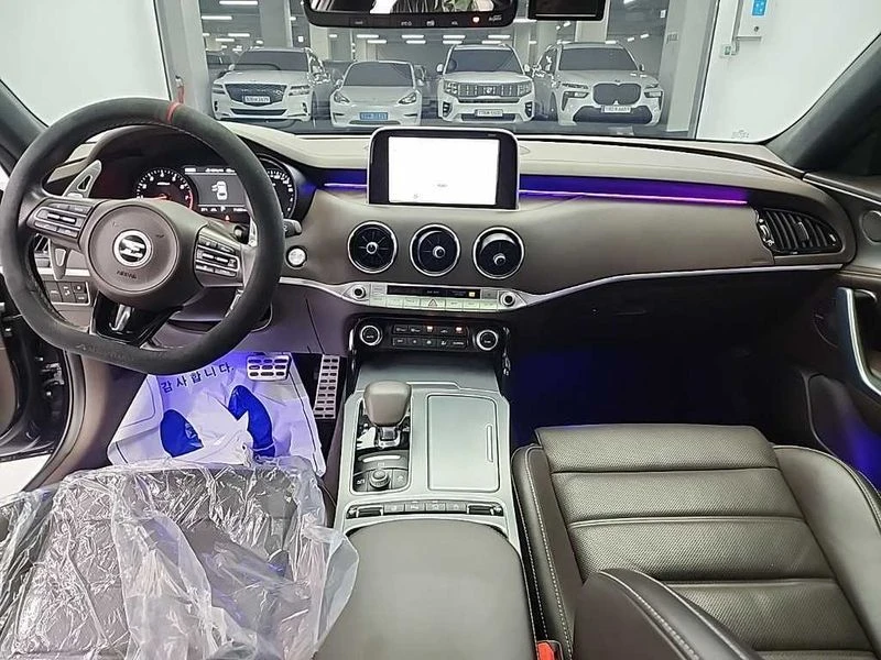 Kia Stinger 3.3 Turbo AWD| 370к.с.| ВКЛ.ТЕХНОТЕСТ, снимка 7 - Автомобили и джипове - 55615529