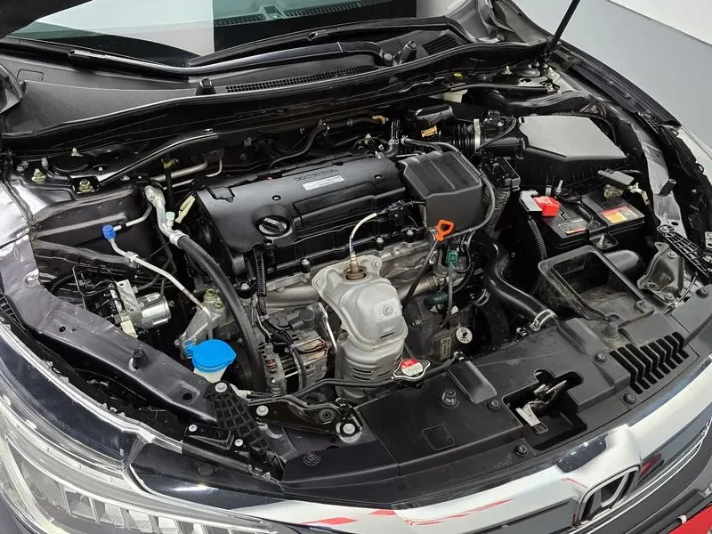 Honda Accord 2.4 9Th Generation, снимка 16 - Автомобили и джипове - 55841612