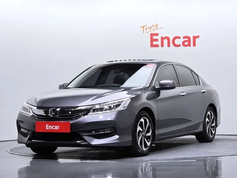 Honda Accord 2.4 9Th Generation, снимка 3 - Автомобили и джипове - 55841612
