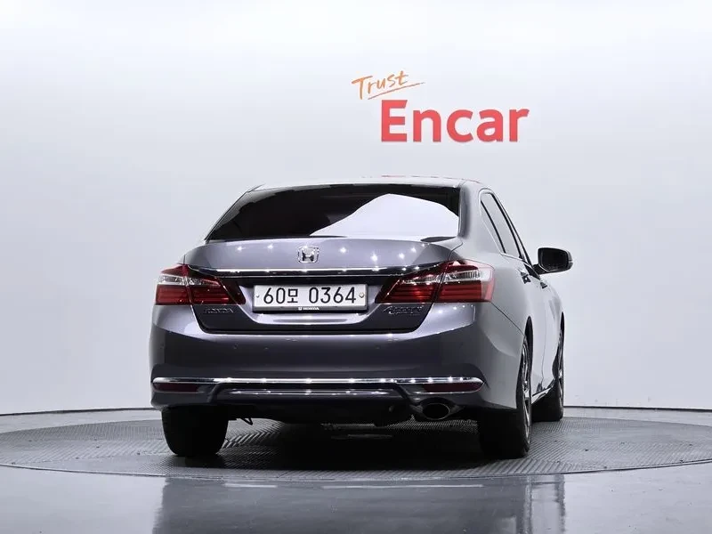 Honda Accord 2.4 9Th Generation, снимка 12 - Автомобили и джипове - 55841612