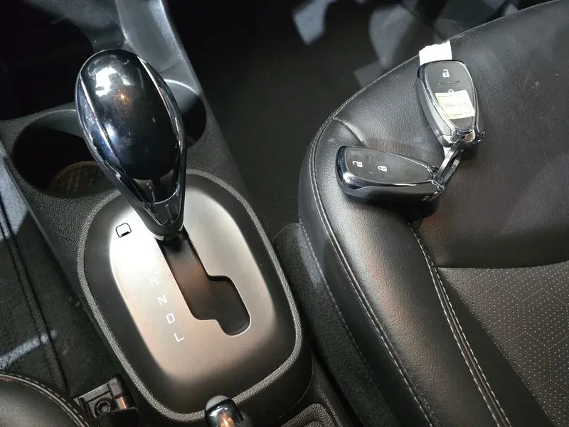 Chevrolet Spark Premier, снимка 9 - Автомобили и джипове - 55887221
