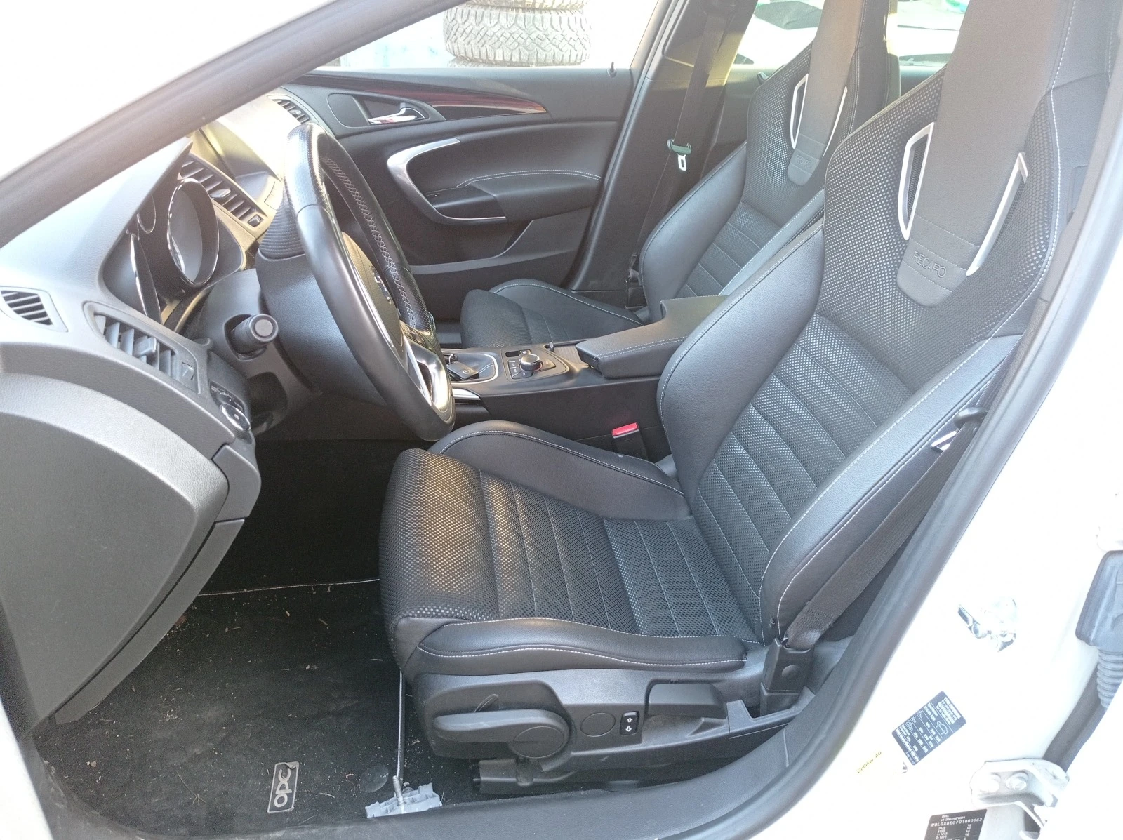 Opel Insignia 2.8т 4х4 OPC, снимка 11 - Автомобили и джипове - 53537911