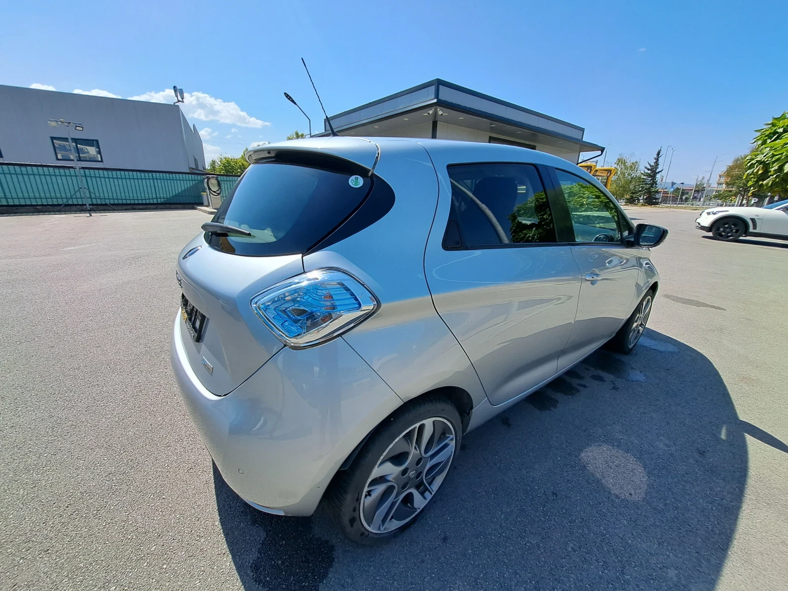 Renault Zoe 41Kw/h - изображение 6