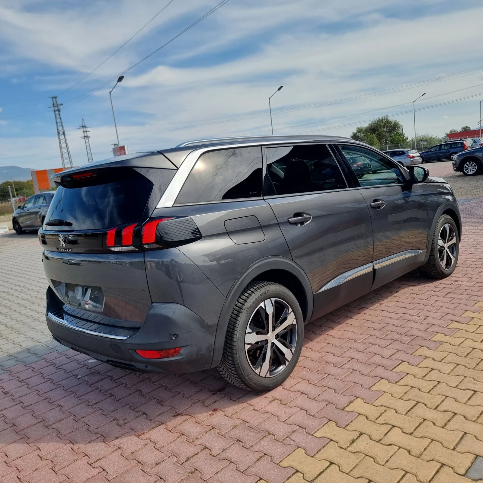 Peugeot 5008 1.5 HDI - изображение 5