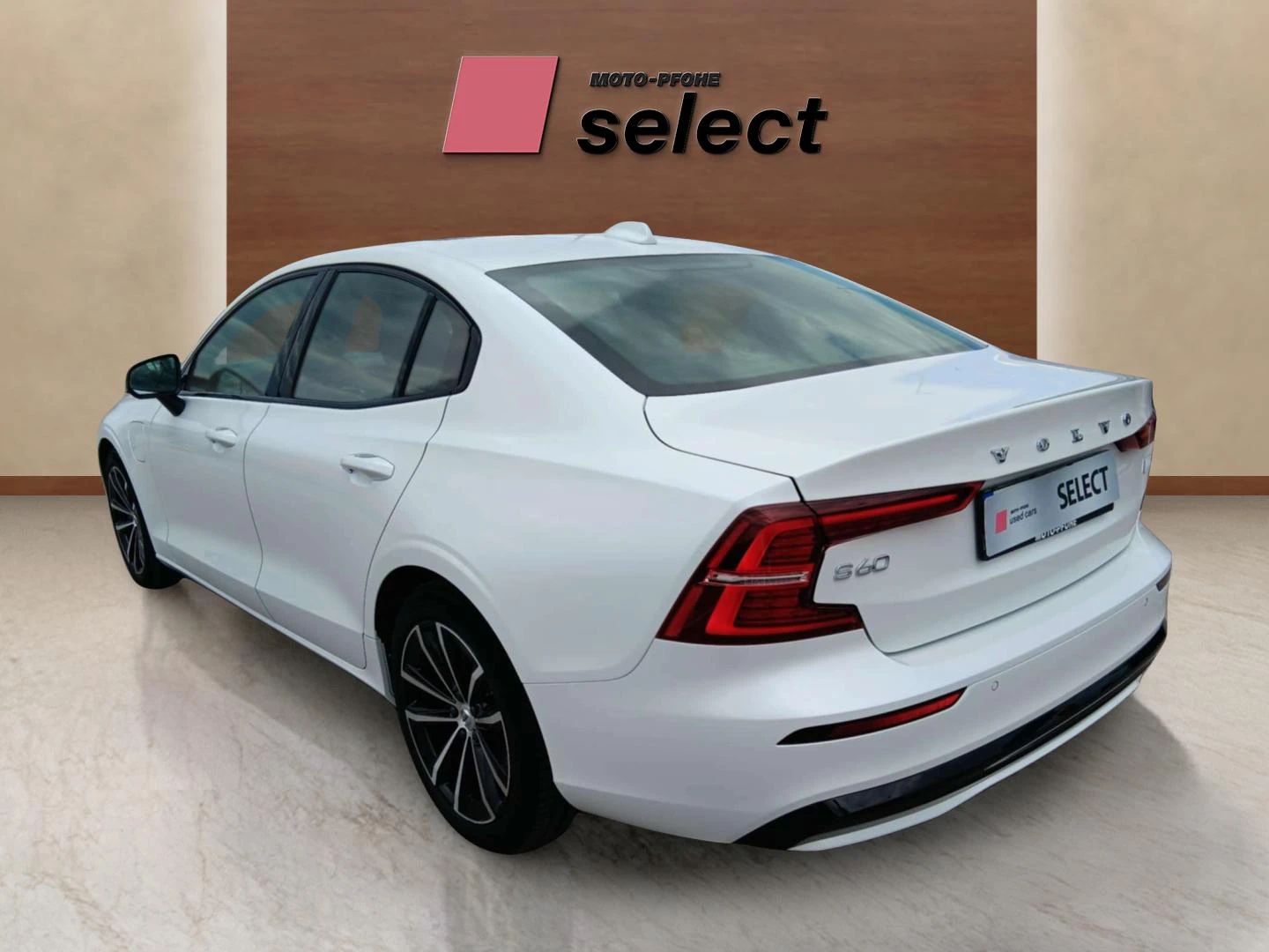 Volvo S60 2.0L - изображение 7