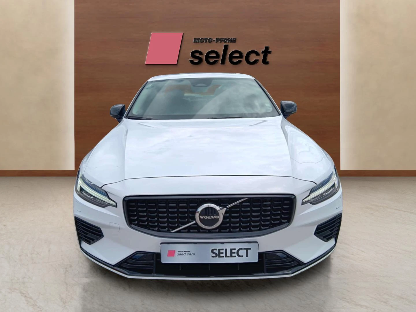 Volvo S60 2.0L - изображение 2