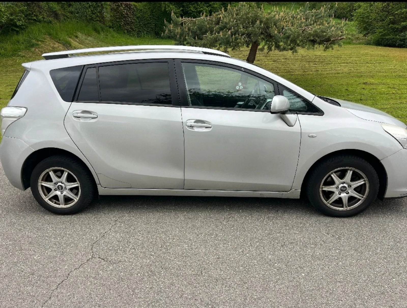 Toyota Verso 1.8 Швейцария  - изображение 6