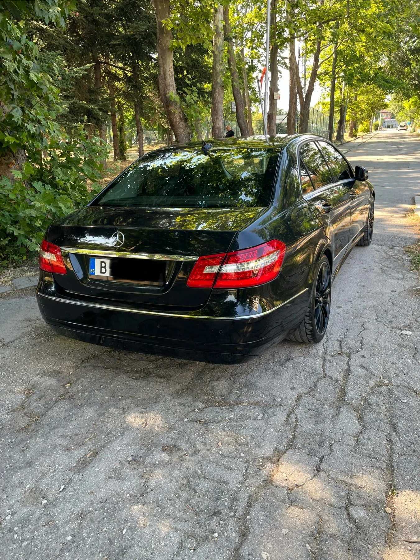 Mercedes-Benz E 250 250CDI  Avangard  - изображение 4