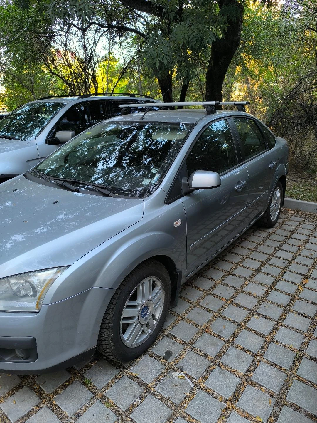 Ford Focus Ghia - изображение 2
