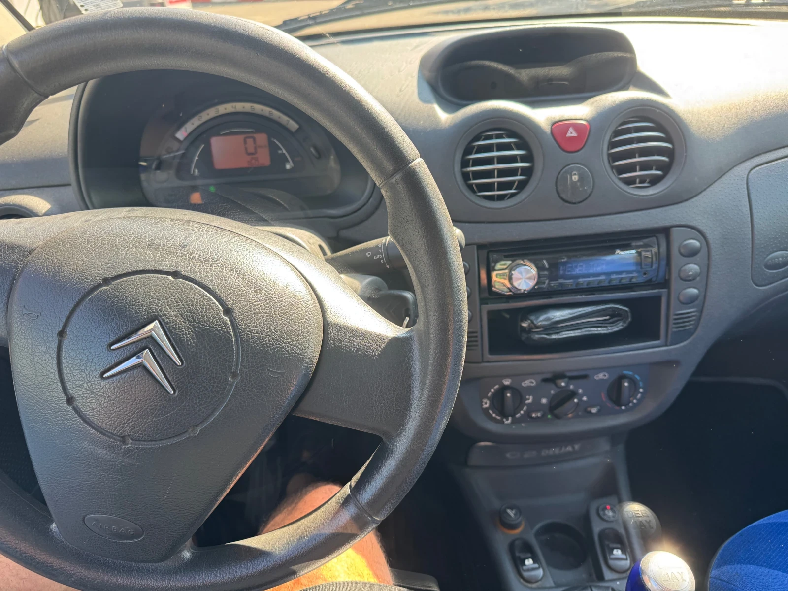 Citroen C2 1.1 ГАЗ/Бензин | Mobile.bg — изображение 11