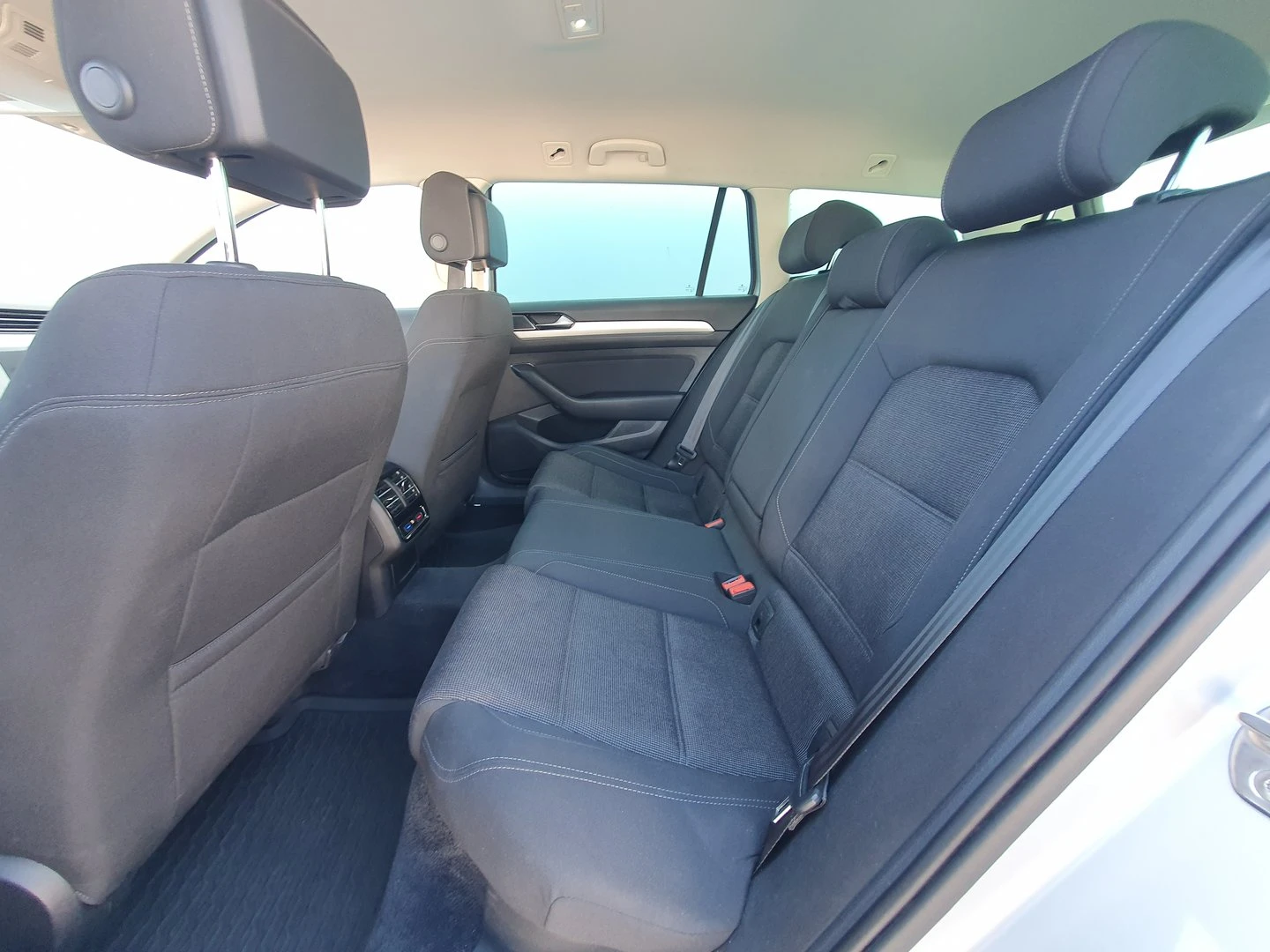 VW Passat Comfortline 2.0TDI BMT | Mobile.bg � ����������� 5