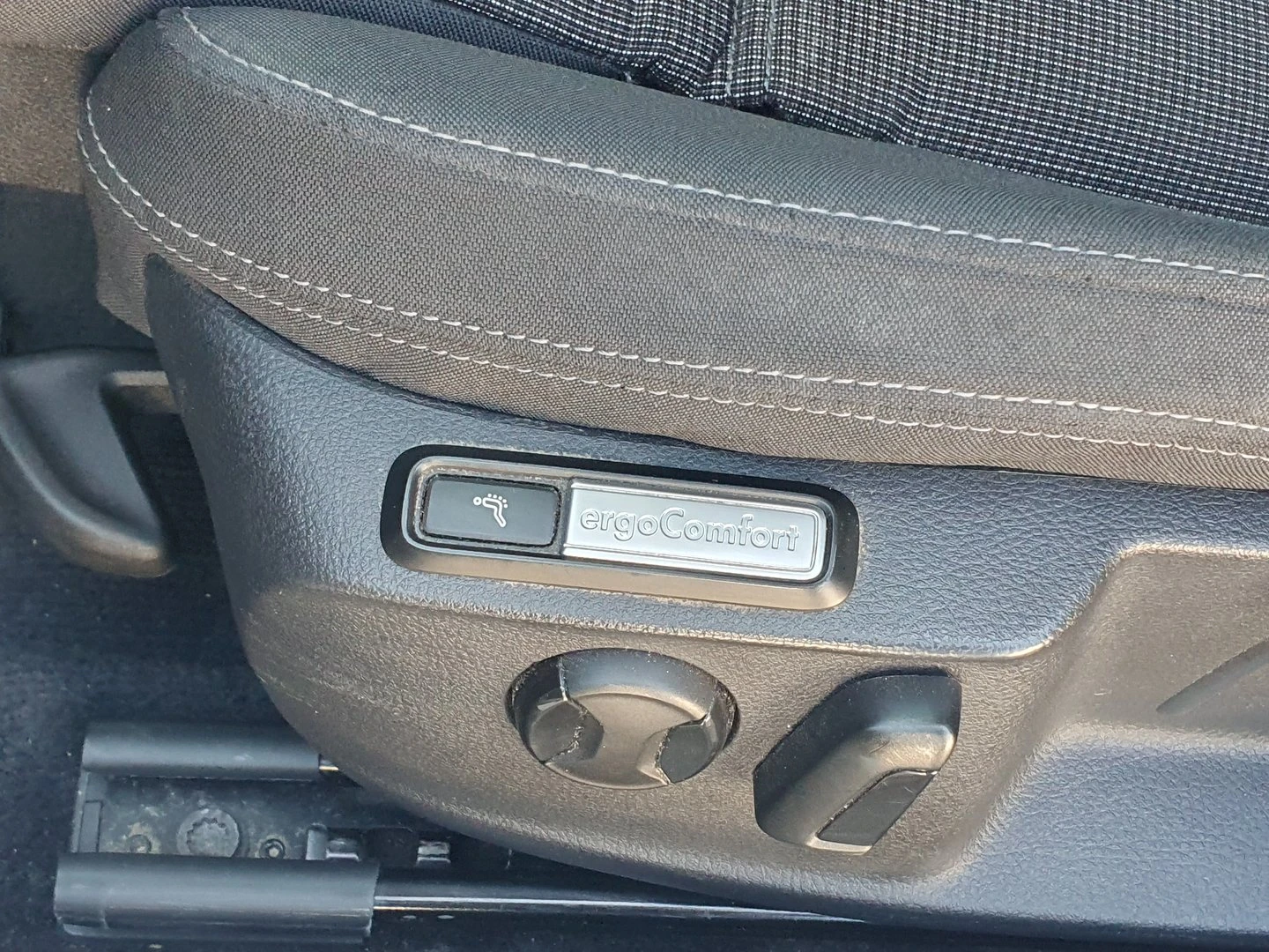 VW Passat Comfortline 2.0TDI BMT | Mobile.bg   11