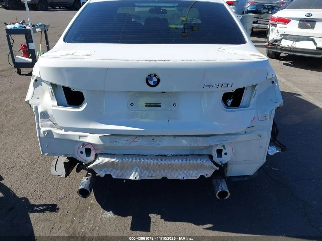 BMW 340 * CARFAX *    | Mobile.bg   6