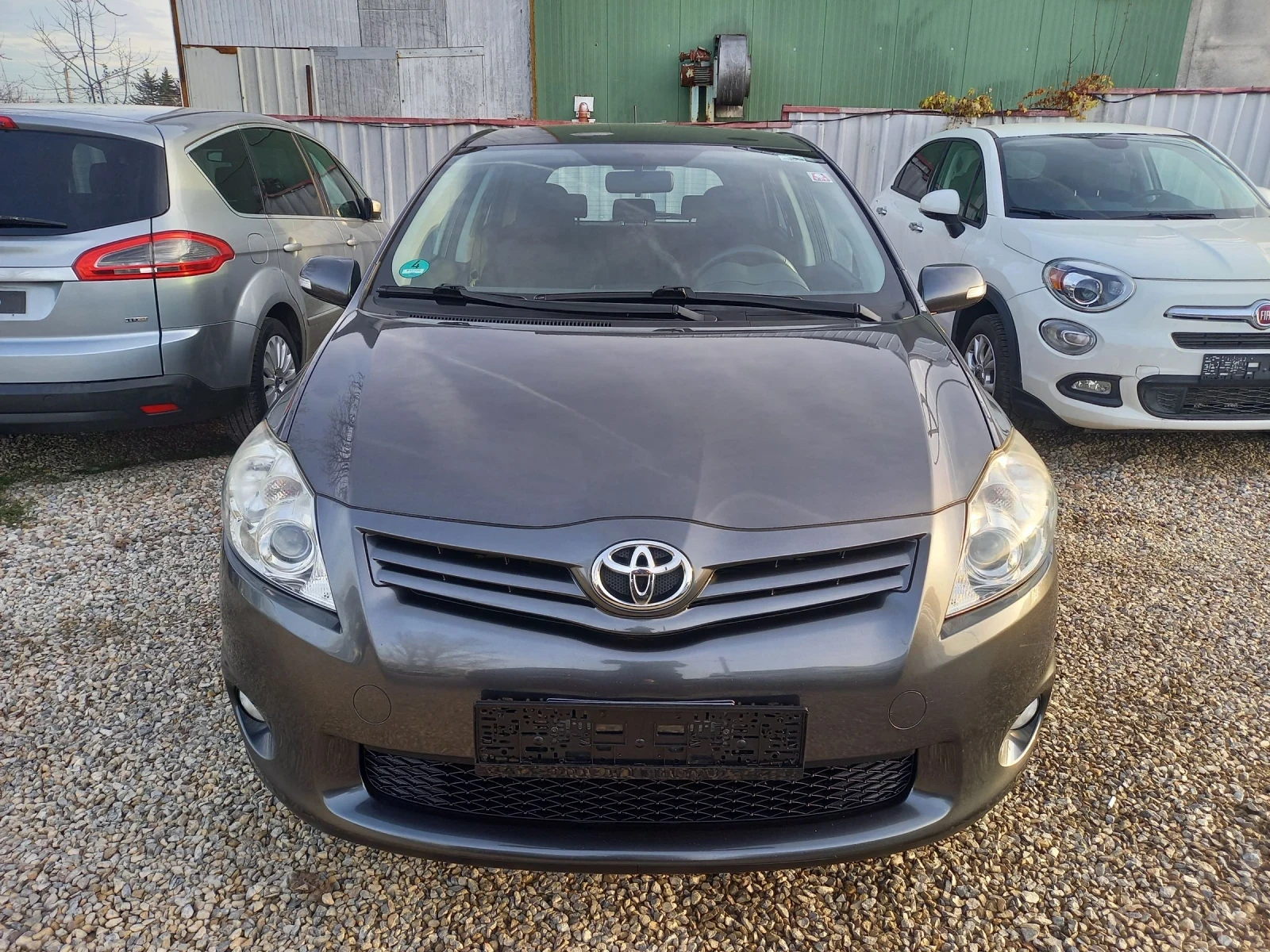 Toyota Auris КАТО НОВА, 147 Х.КМ, FACELIFT, NAVI, KAMERA, SOL  - изображение 2