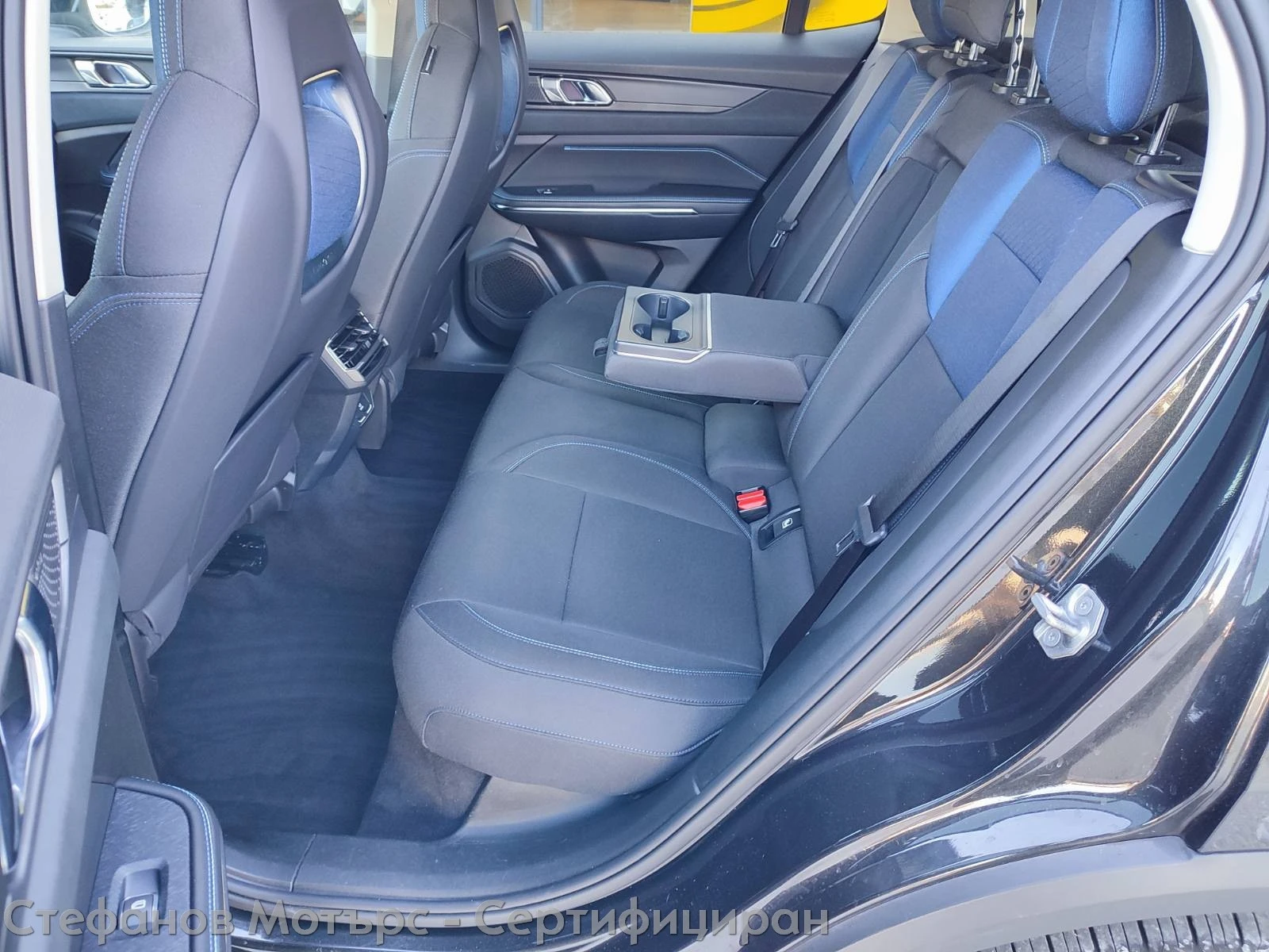 LynkCo 01 1.5 Plug-In Hybrid (261hp) AT7 | Mobile.bg � ����������� 13