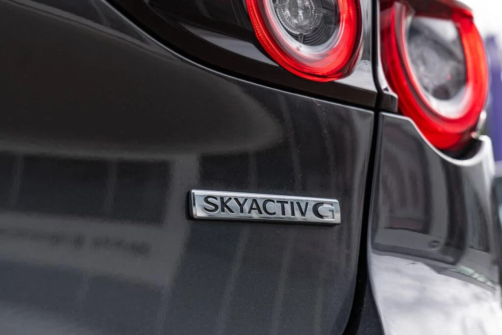 Mazda 3 Premium* HeadUp* ����������* (���� �� ��) | Mobile.bg � ����������� 7