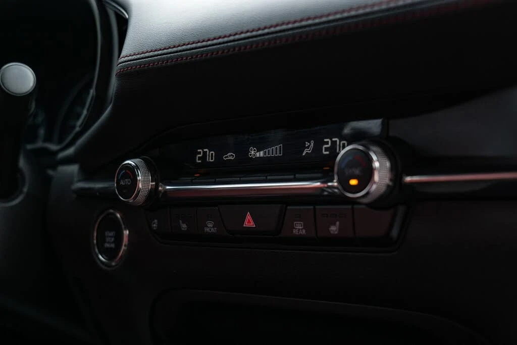 Mazda 3 Premium* HeadUp* ����������* (���� �� ��) | Mobile.bg � ����������� 16