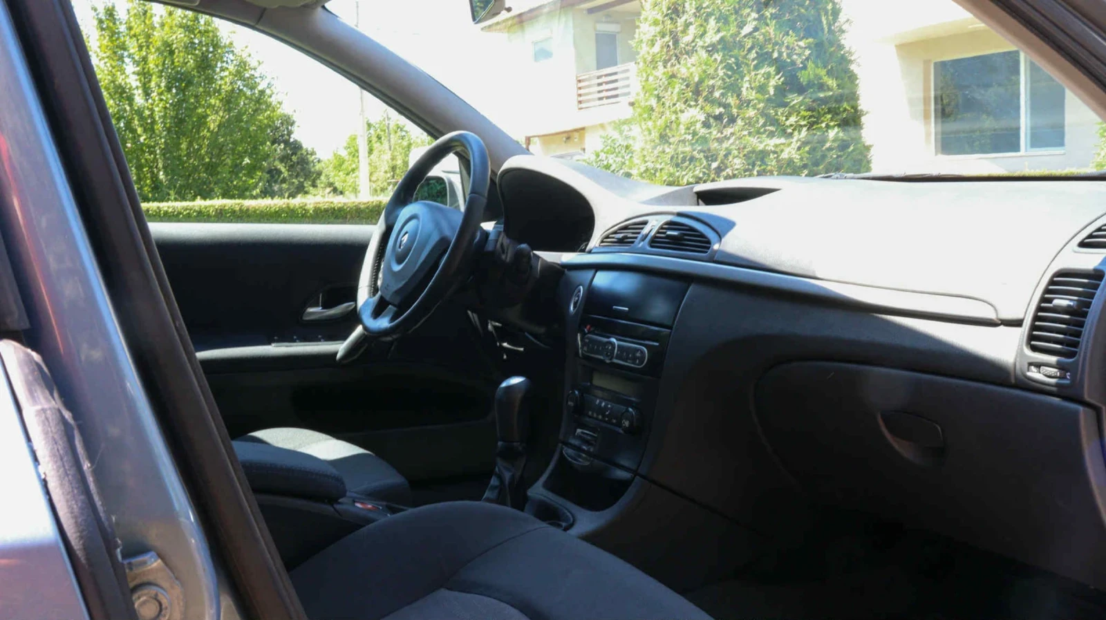 Renault Laguna, снимка 7 - Автомобили и джипове - 53775446