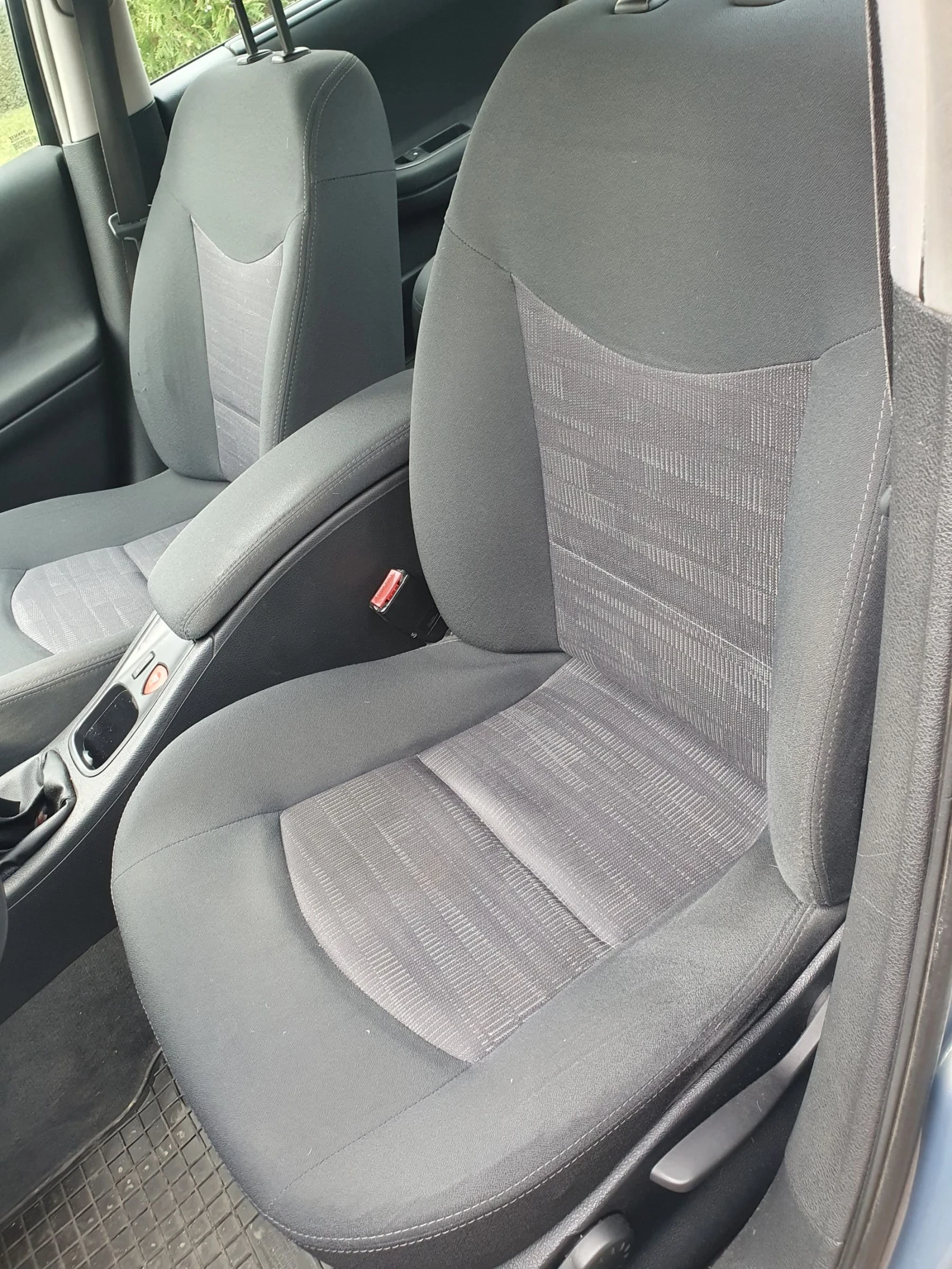 Renault Laguna, снимка 3 - Автомобили и джипове - 54203860