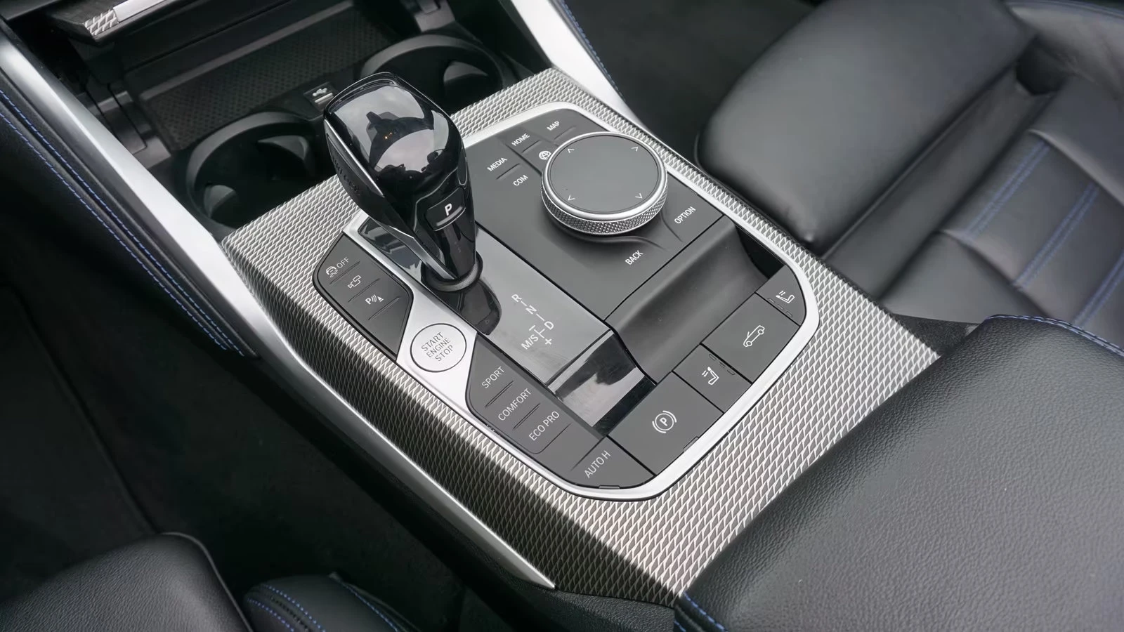 BMW 440 CABRIO/M/374HP/xDRIVE/360/HUD/HIFI/141z, снимка 16 - Автомобили и джипове - 53816366