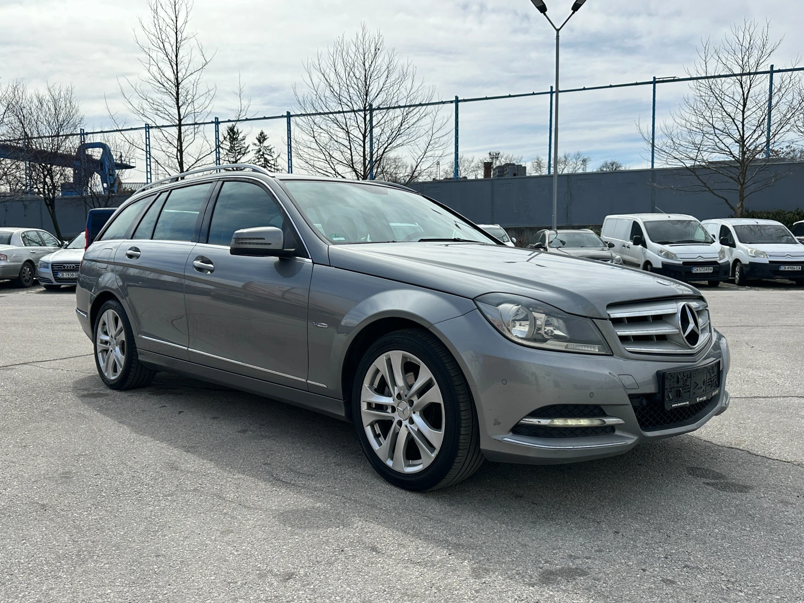 Mercedes-Benz C 220 CDI T BlueEfficiency Avantgarde, снимка 6 - Автомобили и джипове - 53816062