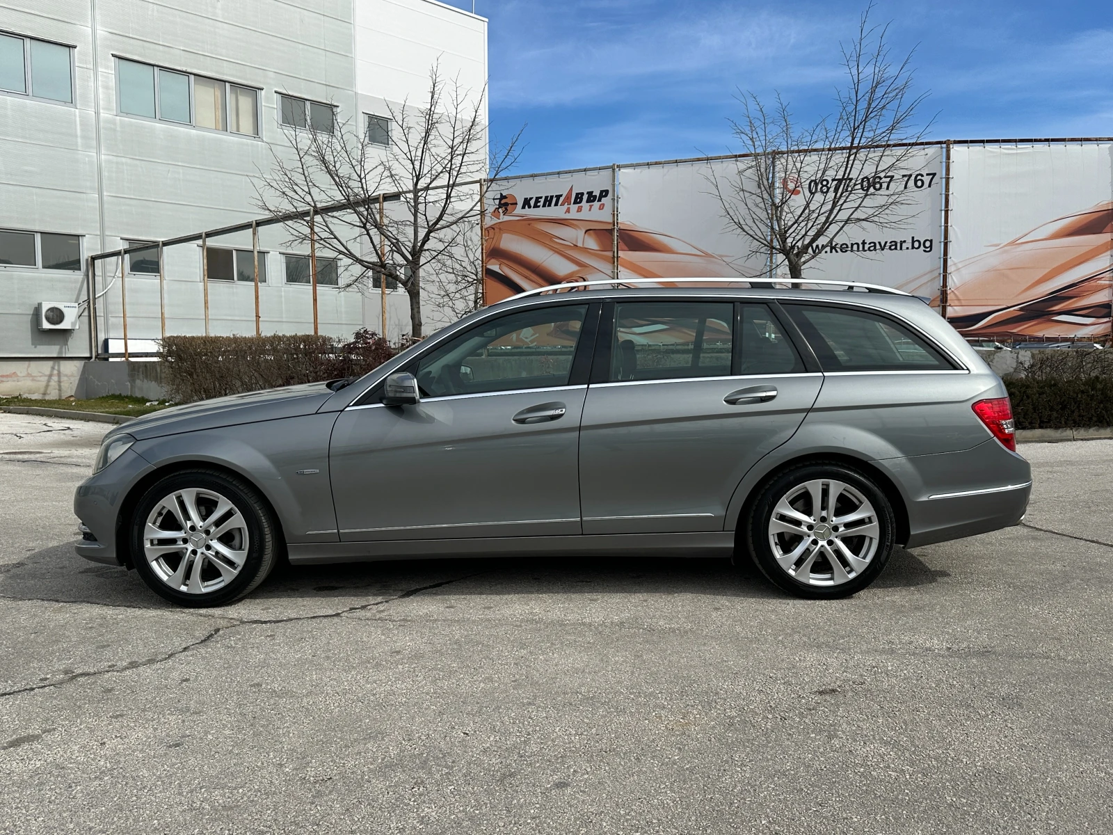 Mercedes-Benz C 220 CDI T BlueEfficiency Avantgarde, снимка 2 - Автомобили и джипове - 53816062