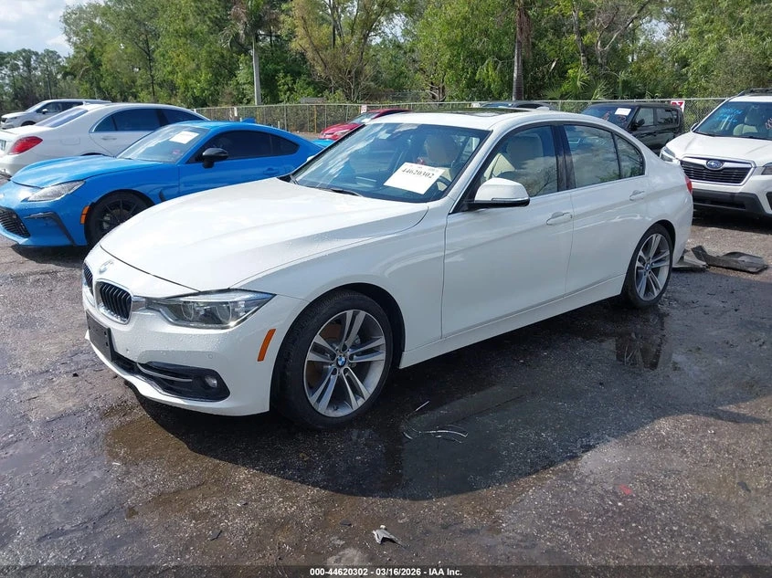 BMW 330 2.0l I xDrive, снимка 2 - Автомобили и джипове - 54054414