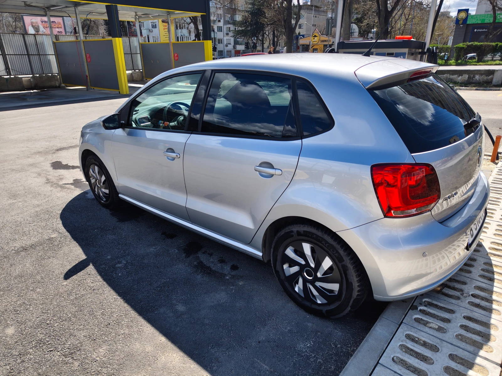 VW Polo 1.2 TSI Фейслифт, снимка 2 - Автомобили и джипове - 54138869