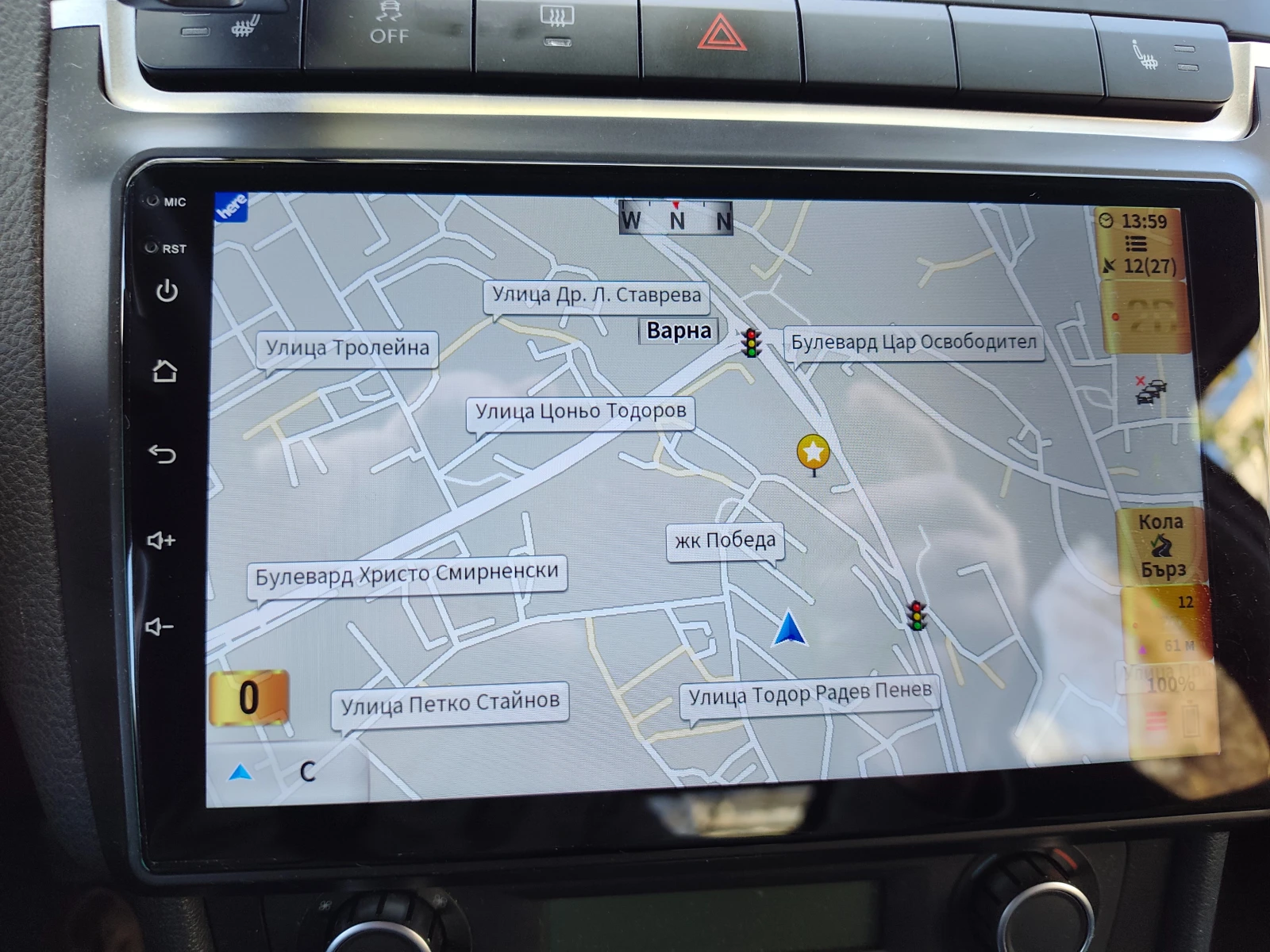 VW Polo 1.2 TSI Фейслифт, снимка 12 - Автомобили и джипове - 54138869