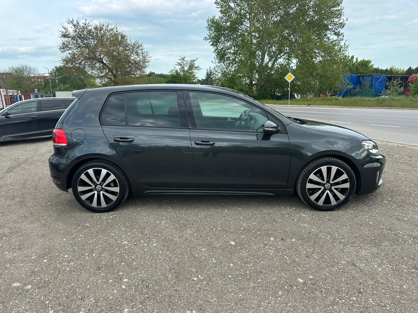 VW Golf GTD, Led, Xenon, 2.0tdi-170к.с.! , снимка 8 - Автомобили и джипове - 54652990