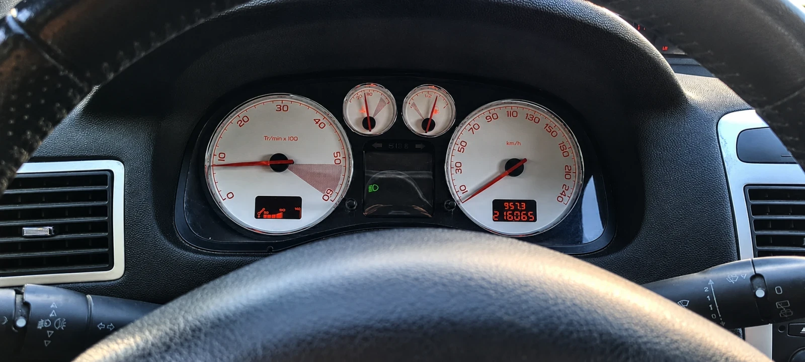 Peugeot 307, снимка 5 - Автомобили и джипове - 54671414